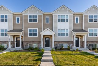 3831 Currant Lane, Elgin, IL 60124