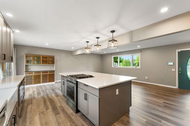 13667 W 89th Place, St. John, IN 46373