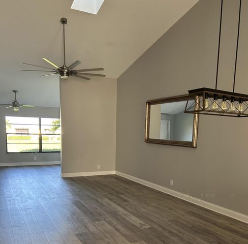 7716 SE Sugar Sand Circle, Hobe Sound, FL 33455