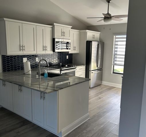 7716 SE Sugar Sand Circle, Hobe Sound, FL 33455