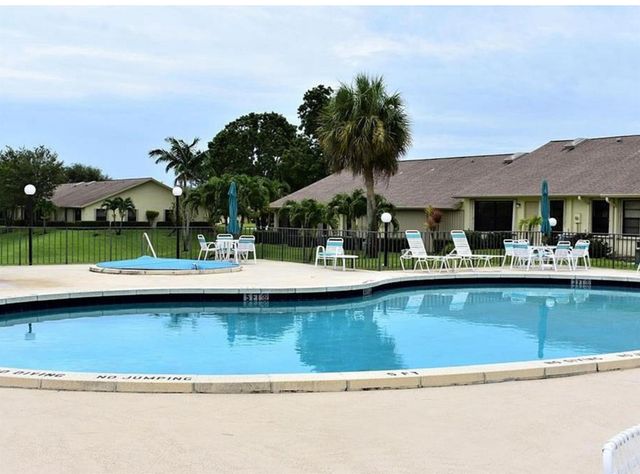 7716 SE Sugar Sand Circle, Hobe Sound, FL 33455