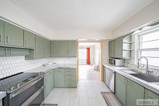 3 S 55 W, Blackfoot, ID 83221