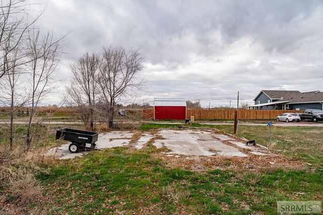 3 S 55 W, Blackfoot, ID 83221