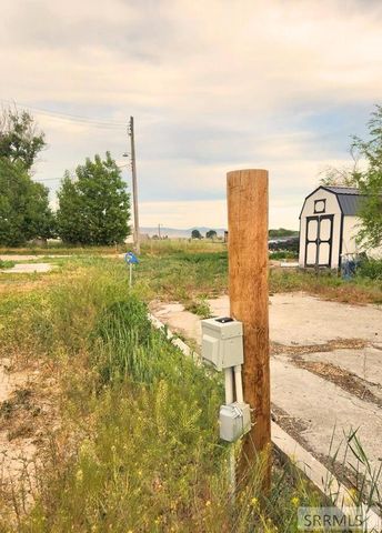 3 S 55 W, Blackfoot, ID 83221