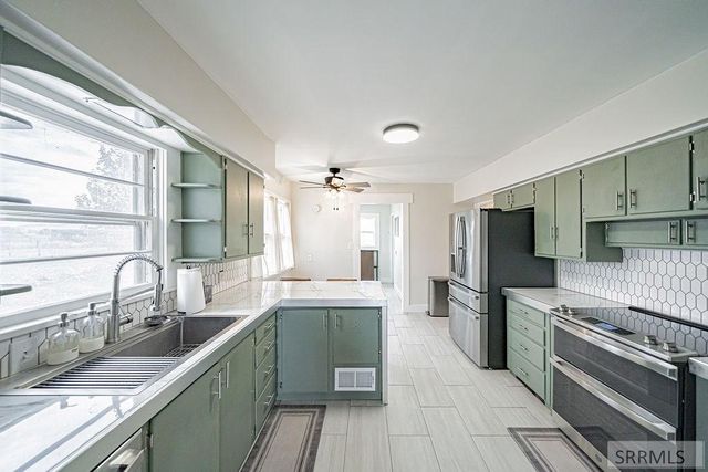 3 S 55 W, Blackfoot, ID 83221