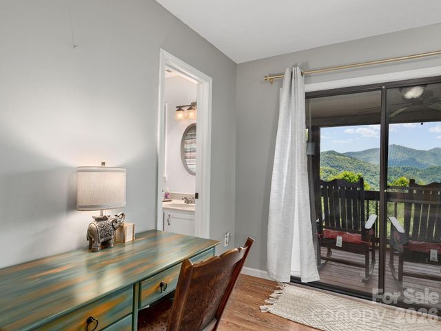 1541 Utah Mountain Road, Waynesville, NC 28785