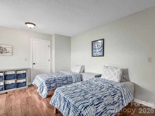 1541 Utah Mountain Road, Waynesville, NC 28785