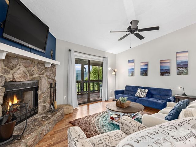 1541 Utah Mountain Road, Waynesville, NC 28785