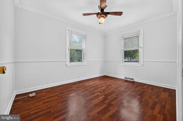28 W COUNTY LINE RD, Hatboro, PA 19040