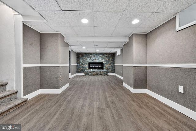 28 W COUNTY LINE RD, Hatboro, PA 19040