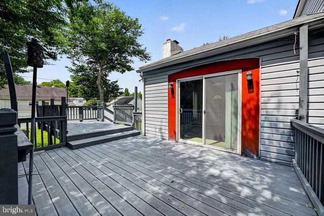 28 W COUNTY LINE RD, Hatboro, PA 19040