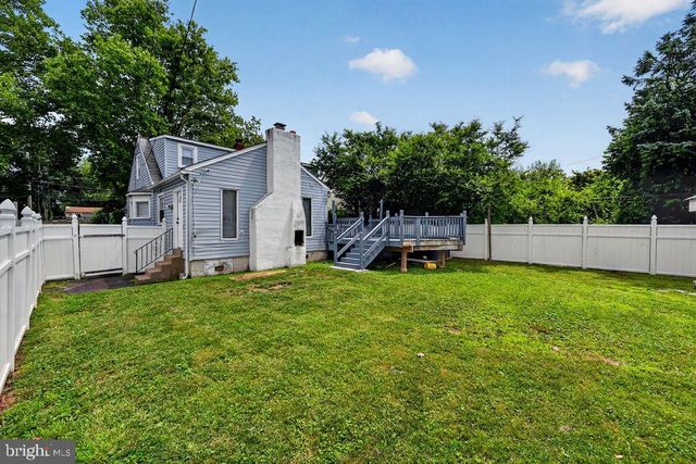 28 W COUNTY LINE RD, Hatboro, PA 19040