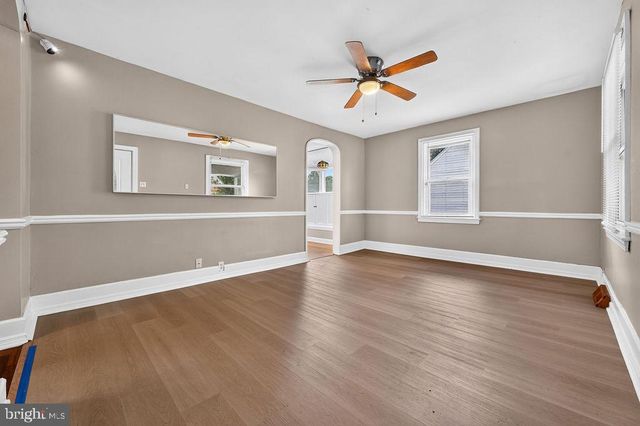 28 W COUNTY LINE RD, Hatboro, PA 19040