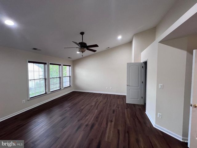 22068 AVONWORTH SQ, Broadlands, VA 20148
