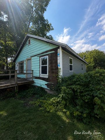 2421 Collingwood Avenue, Saginaw, MI 48601