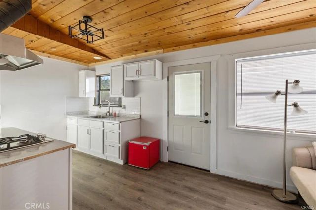 46417 Kings Canyon Road, Lancaster, CA 93536
