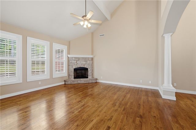 4200 Seminole Drive, Rogers, AR 72758