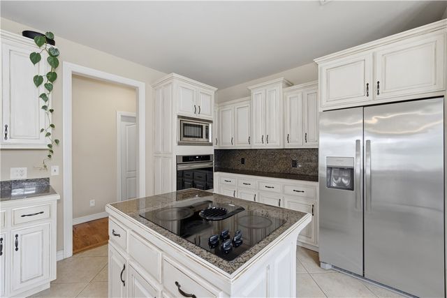 4200 Seminole Drive, Rogers, AR 72758
