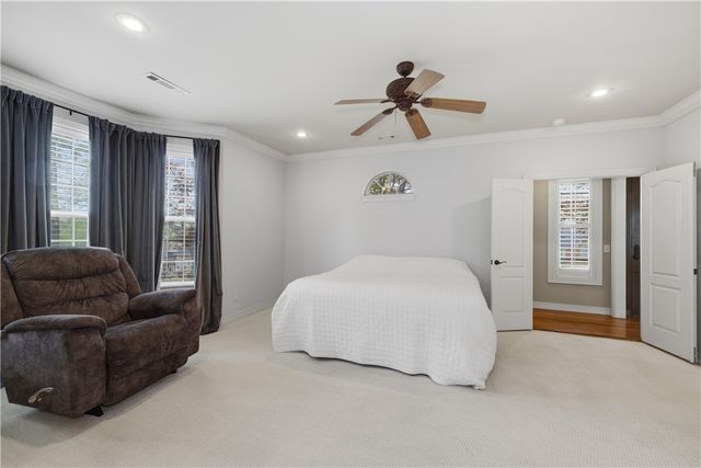 4200 Seminole Drive, Rogers, AR 72758