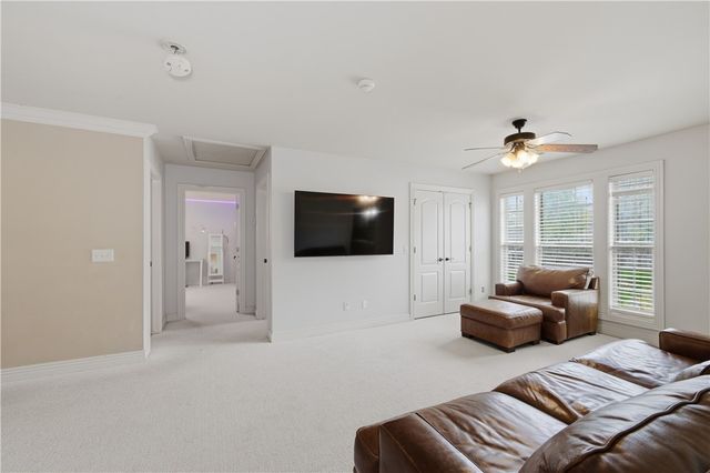 4200 Seminole Drive, Rogers, AR 72758