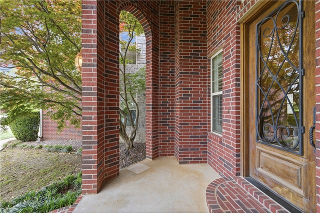 4200 Seminole Drive, Rogers, AR 72758