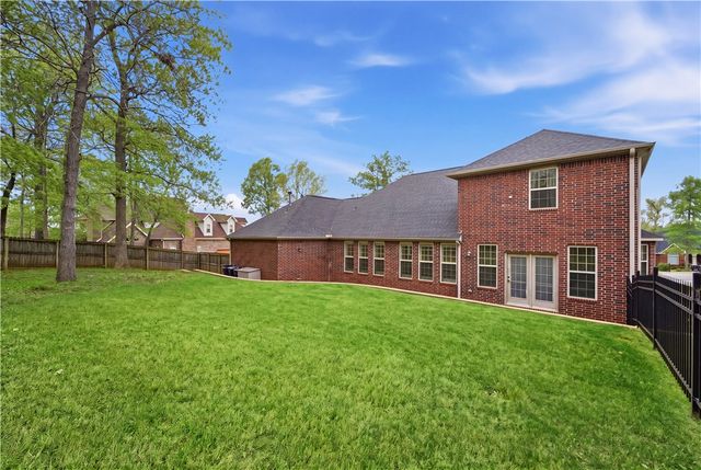 4200 Seminole Drive, Rogers, AR 72758