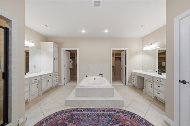 4200 Seminole Drive, Rogers, AR 72758