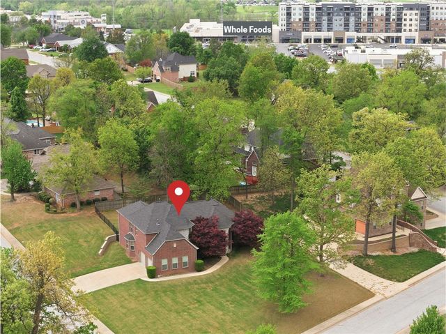 4200 Seminole Drive, Rogers, AR 72758