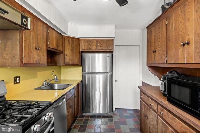 454 WOODLAWN TER, Collingswood, NJ 08108