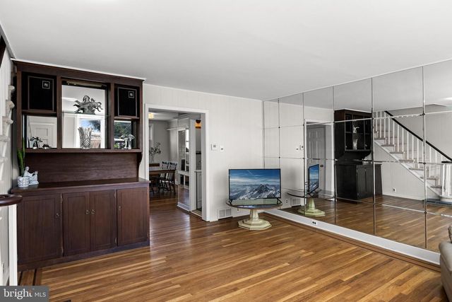 454 WOODLAWN TER, Collingswood, NJ 08108