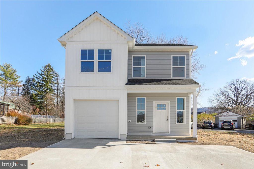 Image 1 of property listing at 716 GREENWAY AVE, Cumberland, MD 21502