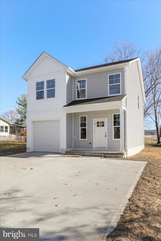 Image 32 of property listing at 716 GREENWAY AVE, Cumberland, MD 21502