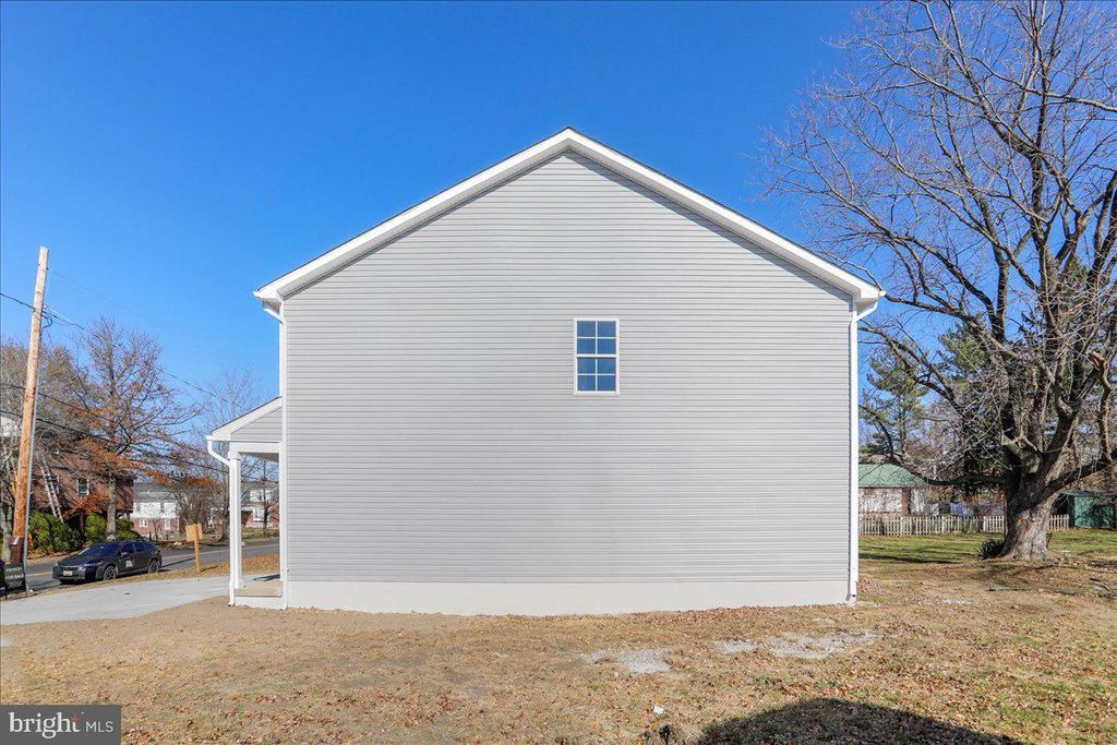 Image 34 of property listing at 716 GREENWAY AVE, Cumberland, MD 21502