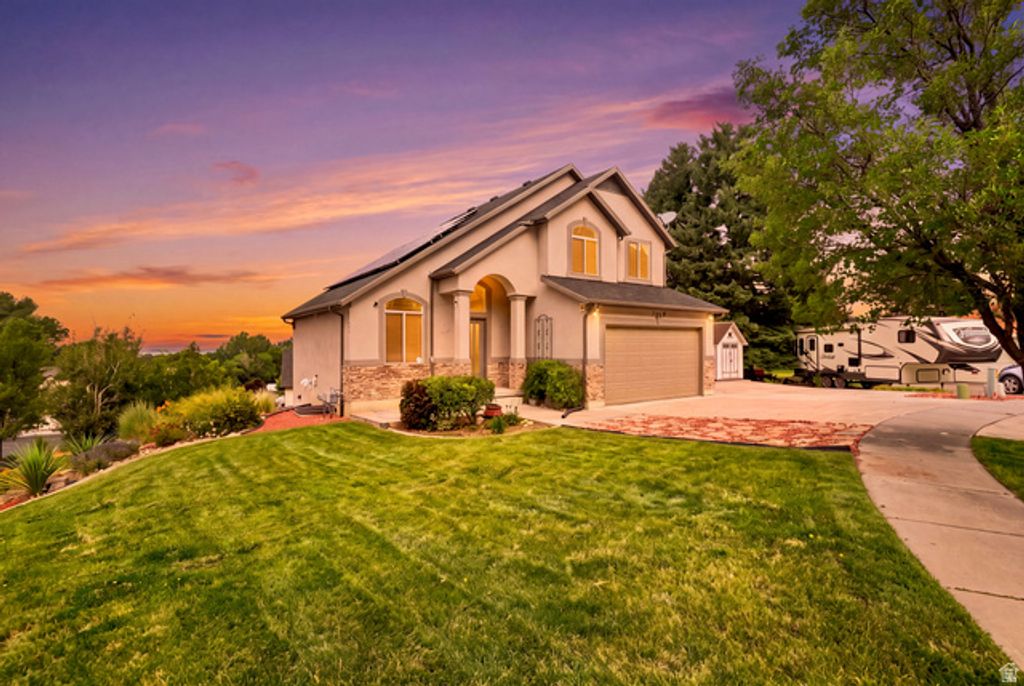 1126 E BENCHVIEW DR, Ogden, UT 84404