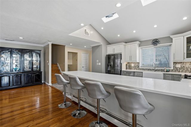 70 Forest Road, Valley Stream, NY 11581