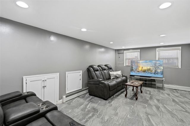 70 Forest Road, Valley Stream, NY 11581