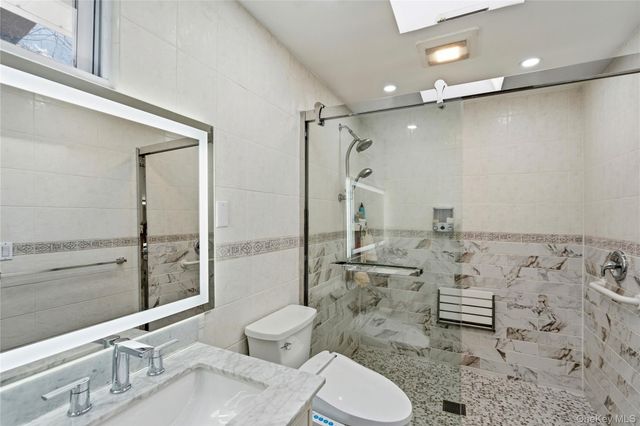 70 Forest Road, Valley Stream, NY 11581