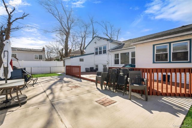 70 Forest Road, Valley Stream, NY 11581