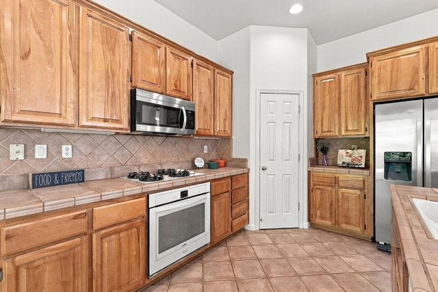 1697 San Antonio Ln, Roseville, CA 95747