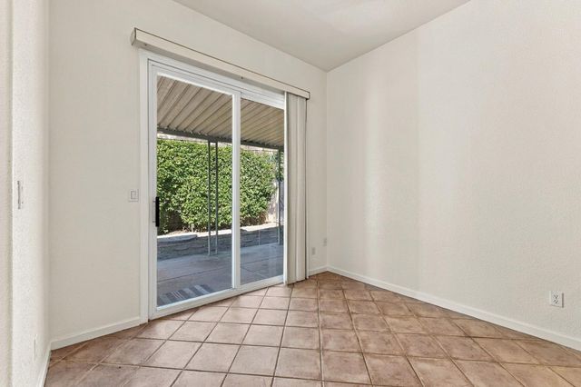 1697 San Antonio Ln, Roseville, CA 95747