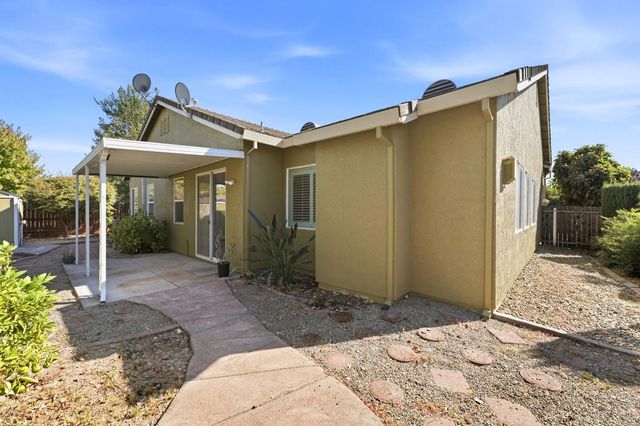 1697 San Antonio Ln, Roseville, CA 95747