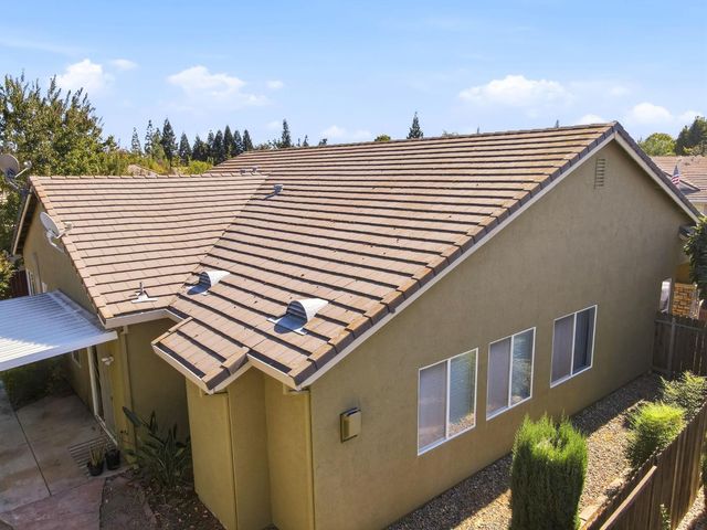 1697 San Antonio Ln, Roseville, CA 95747
