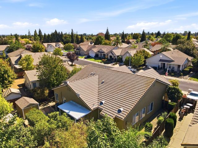 1697 San Antonio Ln, Roseville, CA 95747