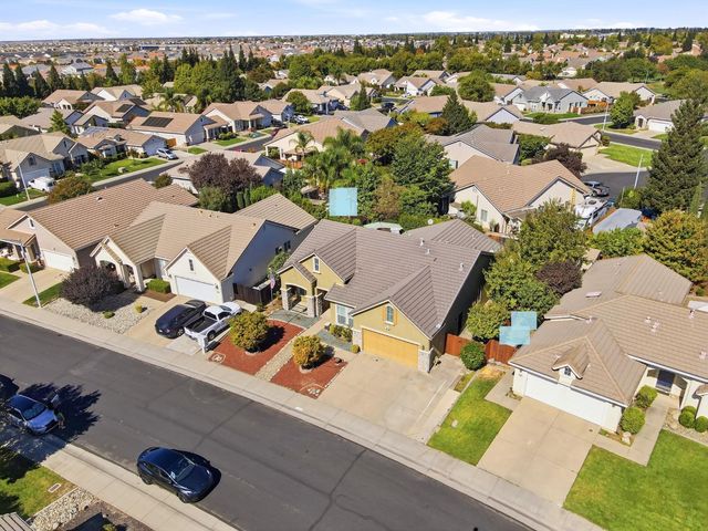 1697 San Antonio Ln, Roseville, CA 95747