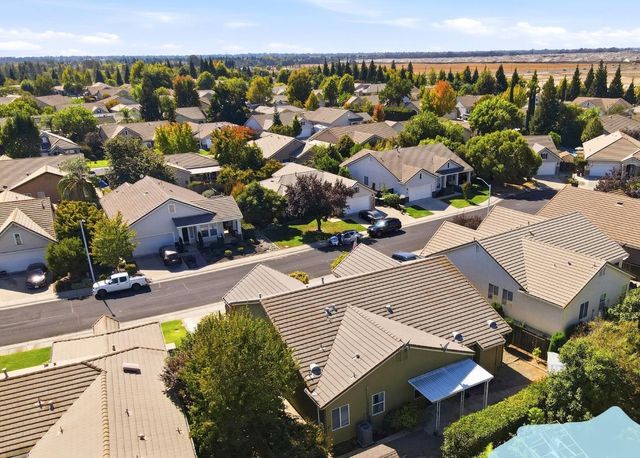 1697 San Antonio Ln, Roseville, CA 95747