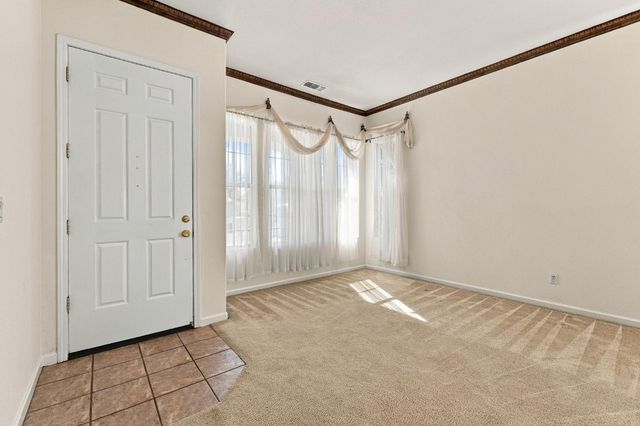1697 San Antonio Ln, Roseville, CA 95747