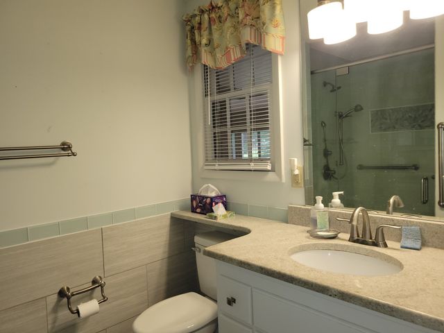 110 Meadowlake Ct, Hendersonville, TN 37075