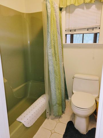 110 Meadowlake Ct, Hendersonville, TN 37075