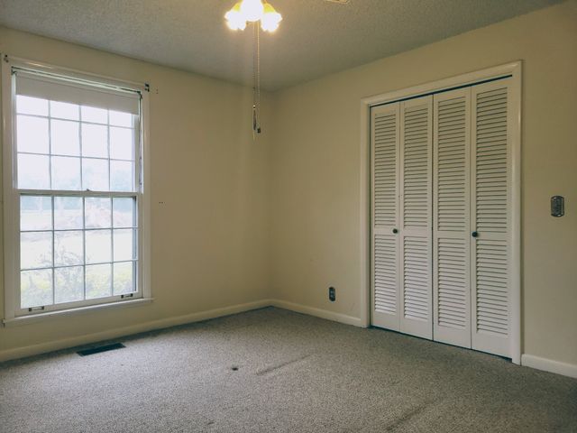 110 Meadowlake Ct, Hendersonville, TN 37075