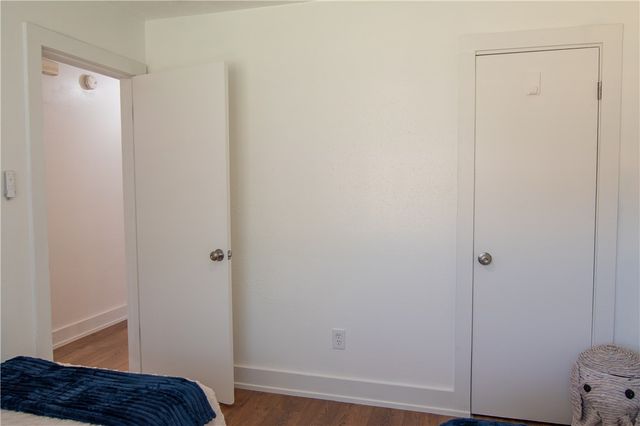 3213 Heatherwood Drive, Bryan, TX 77801